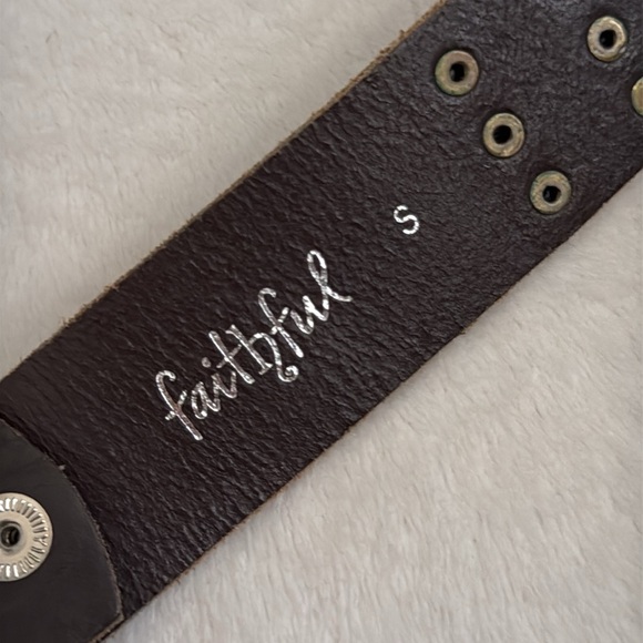 Faithful | Brown Leather Stud Belt Eagle Camouflage Hook Embossed Buckle (S) - Picture 12 of 15